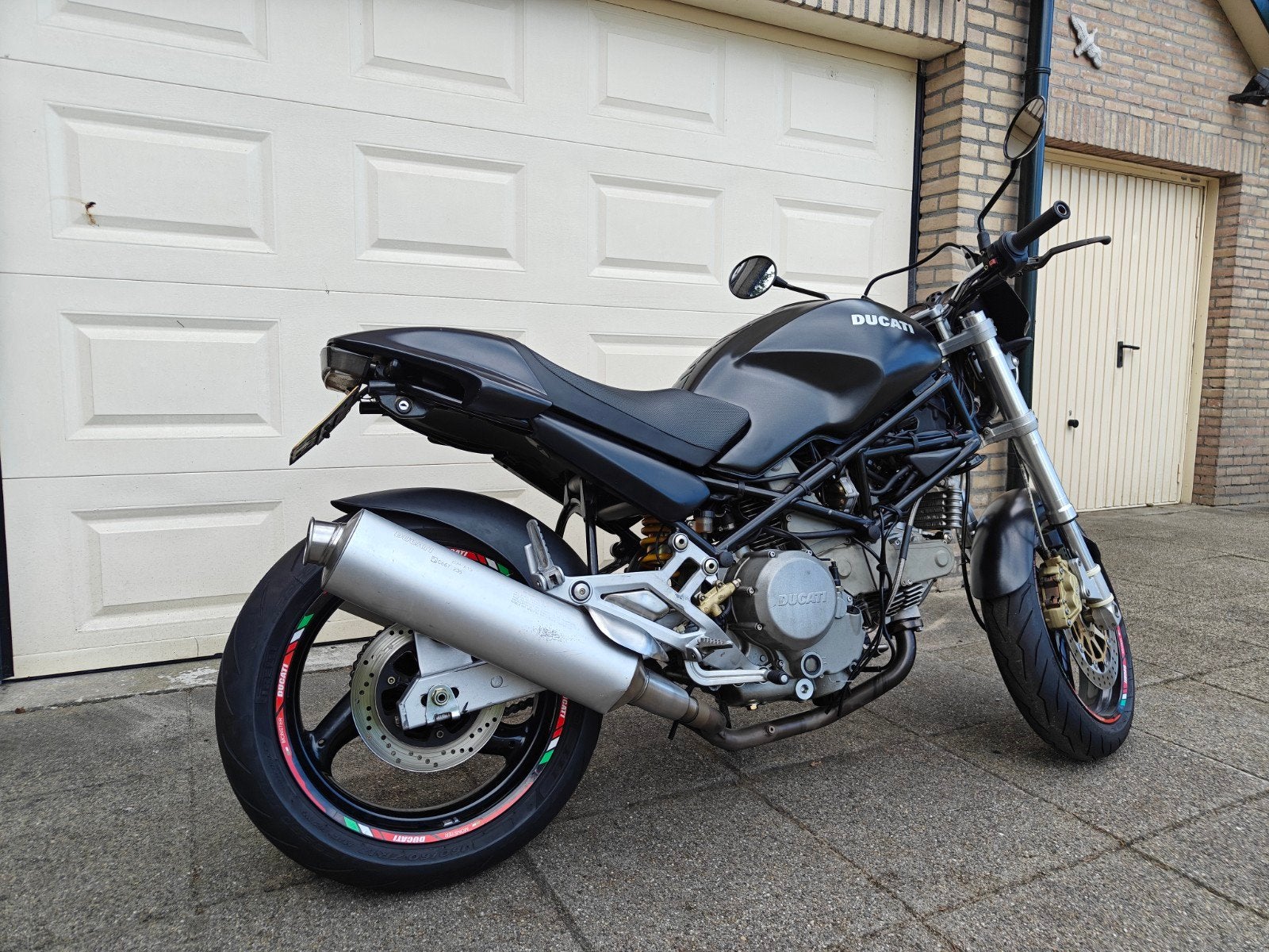 Ducati Monster 750 Dark Schade., Motoren, Motoren | Ducati, 2 cilinders, Motorrijbewijs A, Gebruikt, Particulier