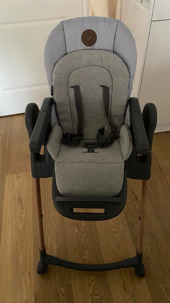 Kinderstoel baby chair Maxi-Cosy Minla, Kinderen en Baby's, Kinderstoelen, Ophalen, Zo goed als nieuw, Overige typen, Gordel(s)
