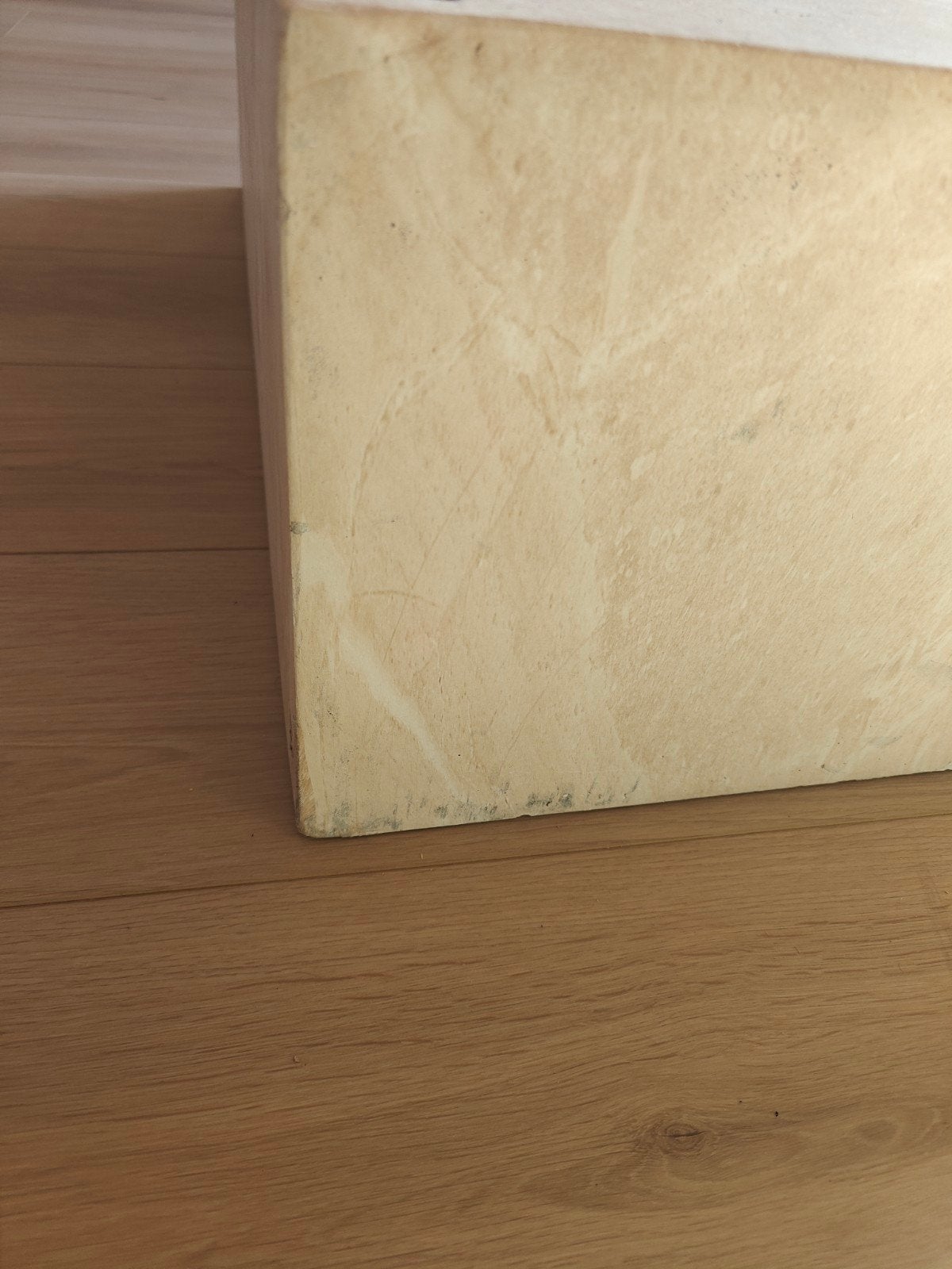 Salontafel 60x90x31 cm met lichte beschadigingen, Overige materialen, Gebruikt, 50 tot 100 cm, Modern
