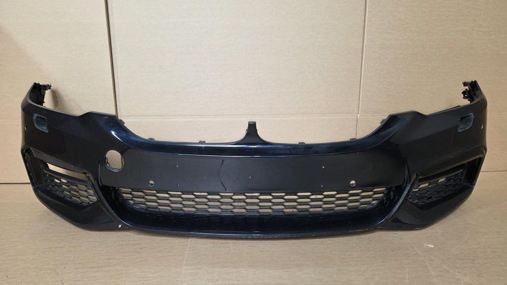Voorbumper BMW 5 Serie G30 G31 M Pakket PDC KLS 51118064928, Gebruikt, -, Voor, Ophalen of Verzenden
