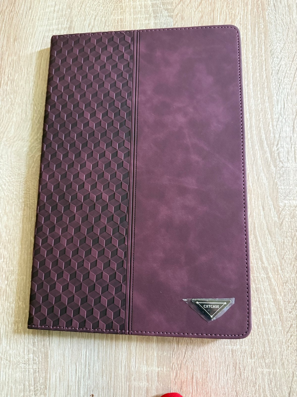 Nieuwe paarse tablethoes voor 10 inch tablets, Ophalen of Verzenden, Nieuw, 10 inch, Bescherming voor- en achterkant