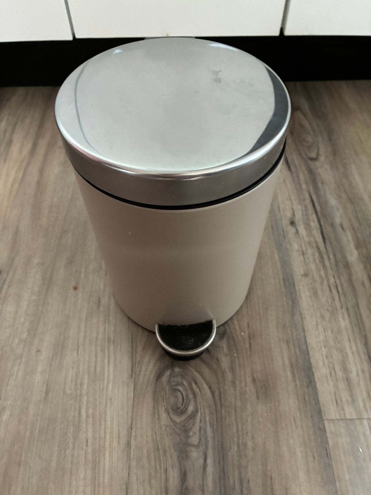 Kleine prullenbak van IKEA, Kunststof, Met pedaal, Ophalen of Verzenden, Zo goed als nieuw