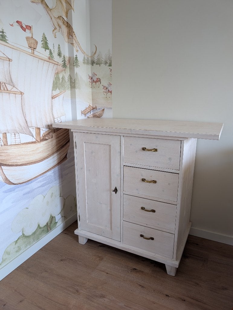 Handgemaakte Commode White Wash met Messing Handvatten, Ophalen, Gebruikt, 50 tot 70 cm, 100 cm of meer