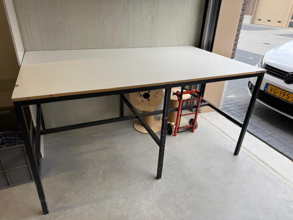Stevige en Ruime Inpaktafel !!, Doe-het-zelf en Verbouw, Werkbanken, Ophalen, Gebruikt, 120 tot 170 cm