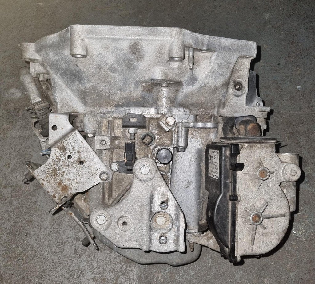 Versnellingsbak Peugeot 208 I 1.4 HDI 2013, Ophalen of Verzenden