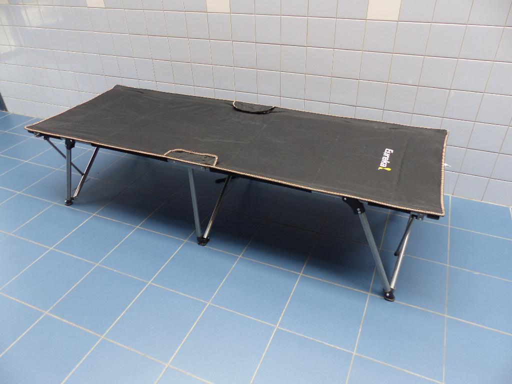 Eureka opvouwbaar campingbed / veldbed, Ophalen, Gebruikt, Overige
