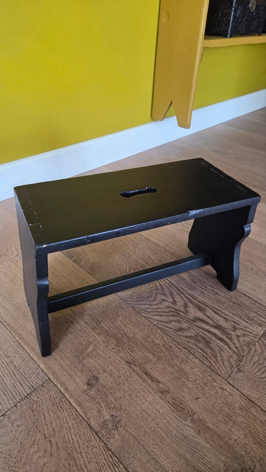 Zwart bijzettafeltje - vensterbank krukje, Ophalen, Rechthoekig, Minder dan 55 cm, Minder dan 45 cm
