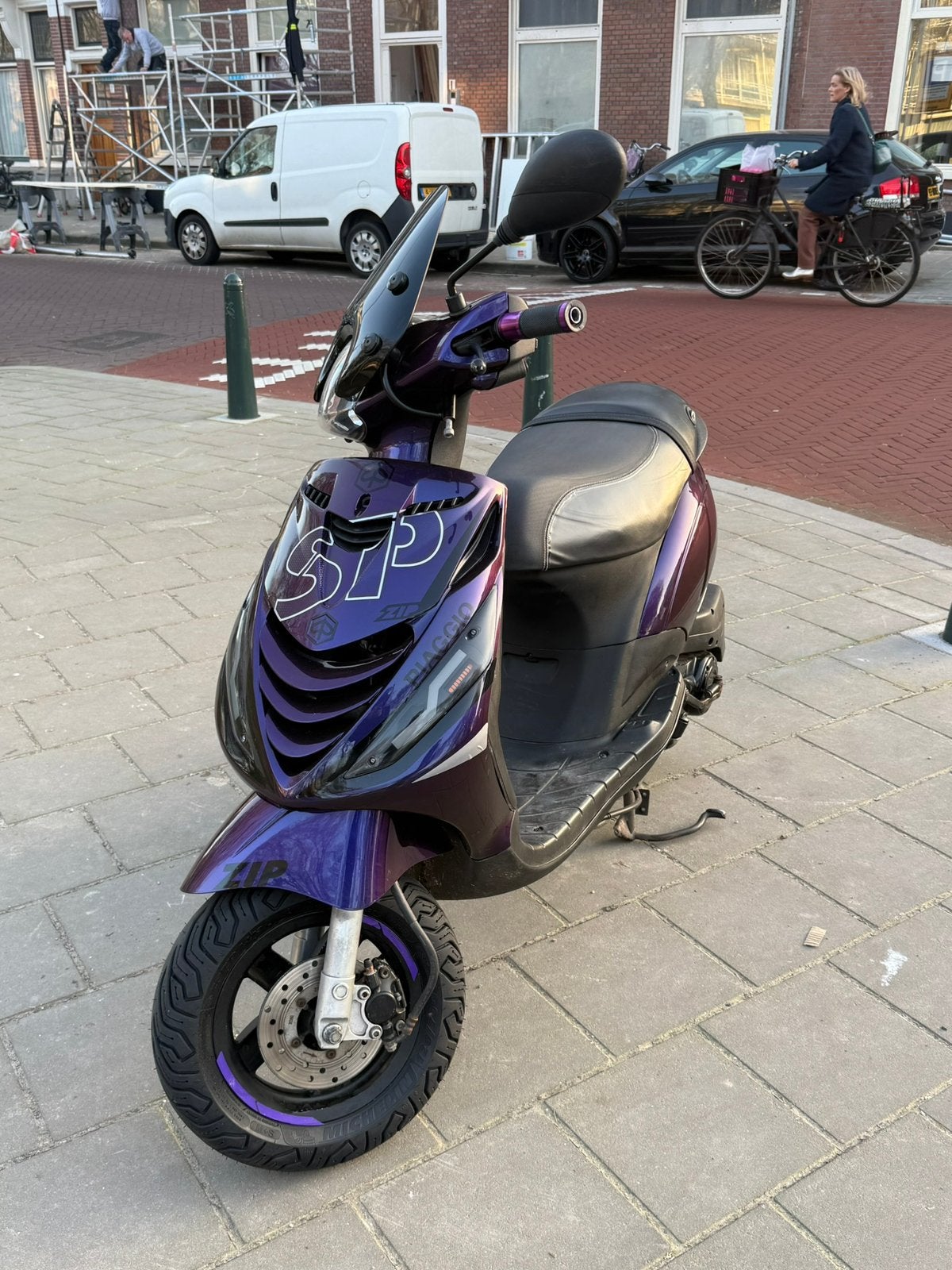 Zip 4t, Fietsen en Brommers, Scooters | Piaggio, Zo goed als nieuw, Zip, Benzine, Ophalen