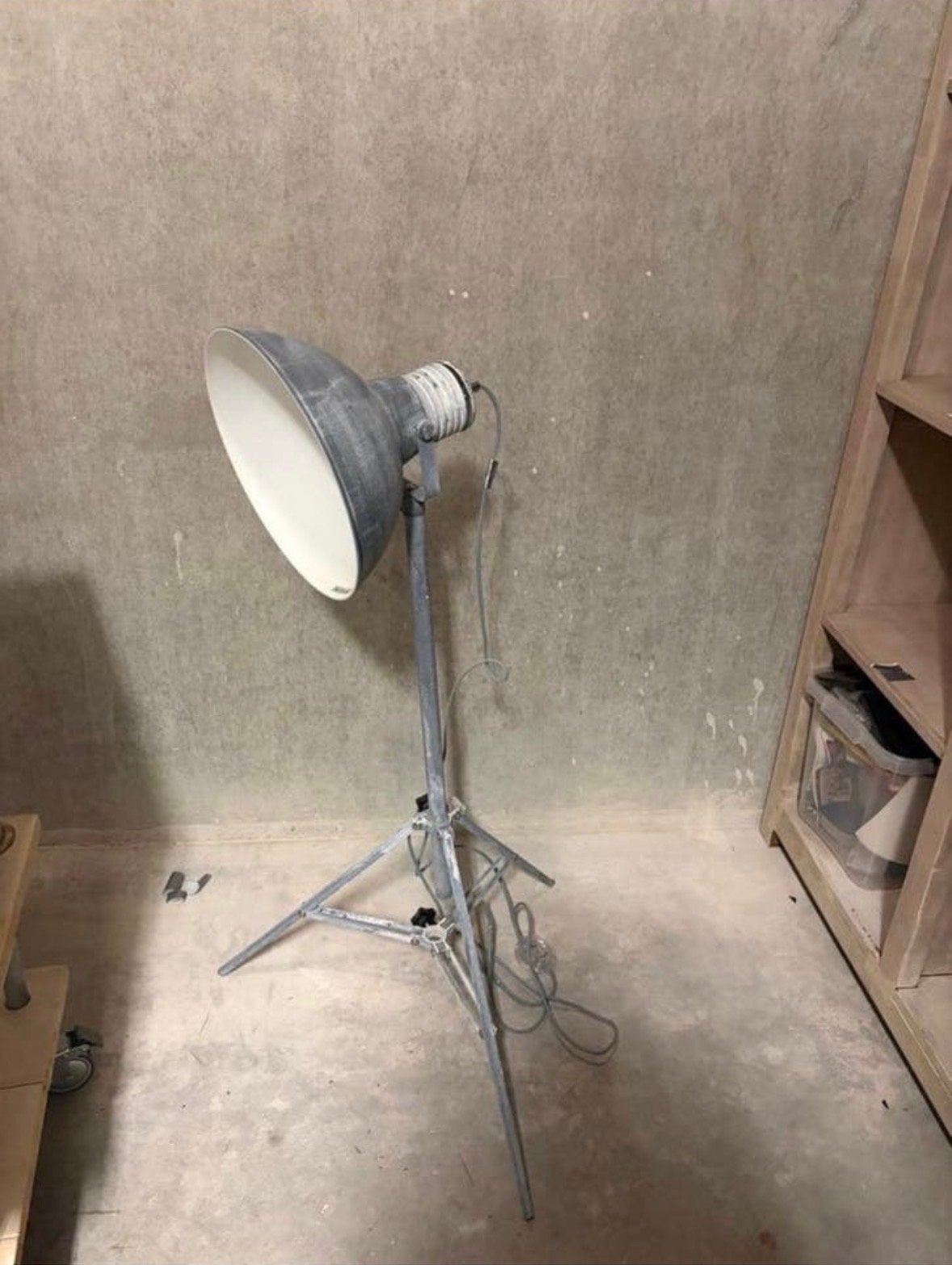 Grote studiolamp / vloerlamp op statief, Ophalen, Gebruikt, E27 (groot), Metaal