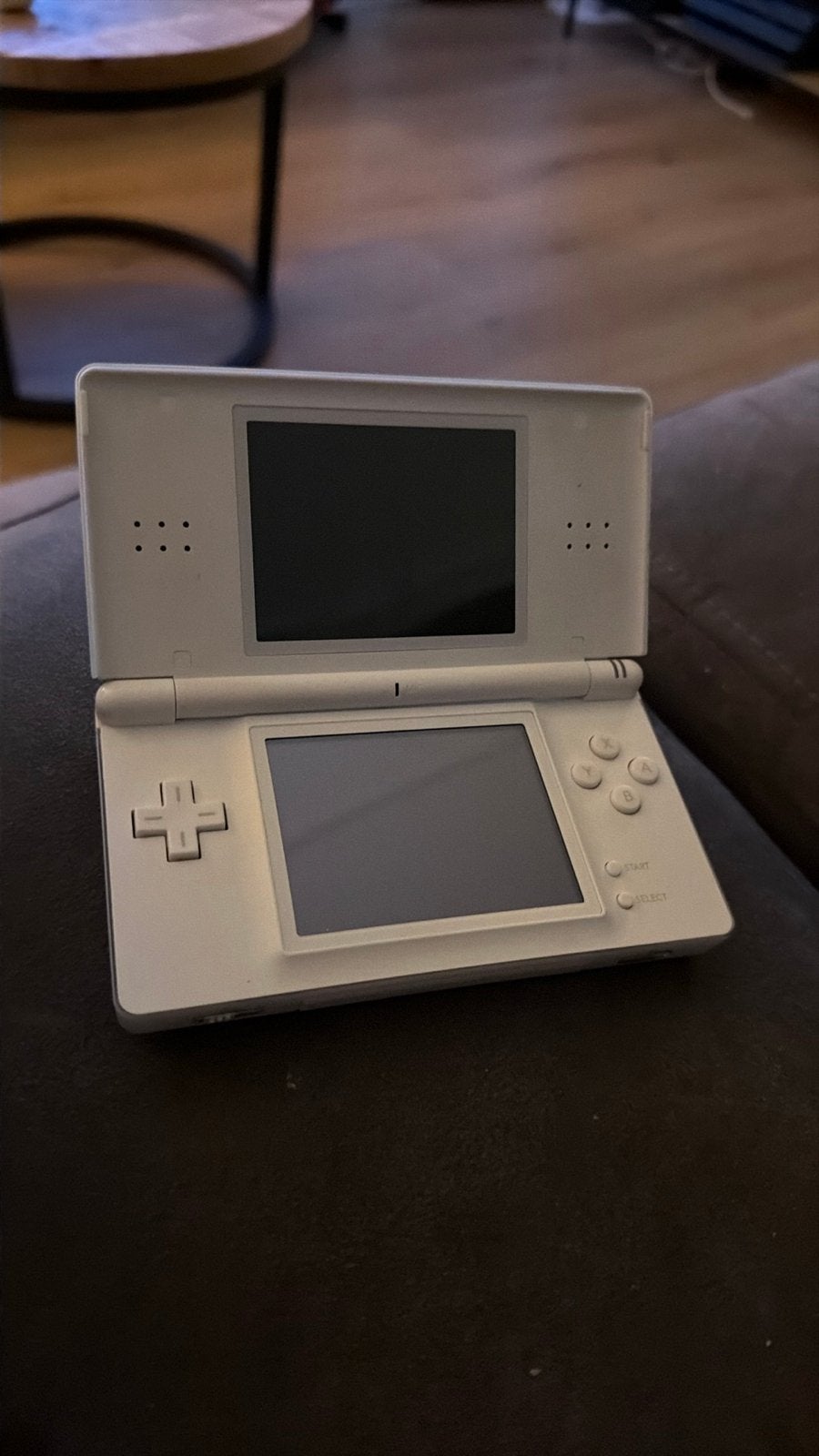 Nintendo DS Lite Wit met oplader, Ophalen of Verzenden, Zo goed als nieuw, Wit, DS Lite