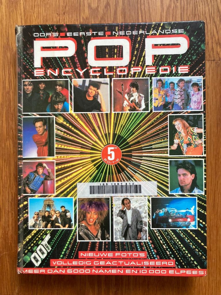 Oor's popencyclopedie 1986 alternatieve muziek Anton Corbijn, Ophalen of Verzenden, Gelezen, Algemeen
