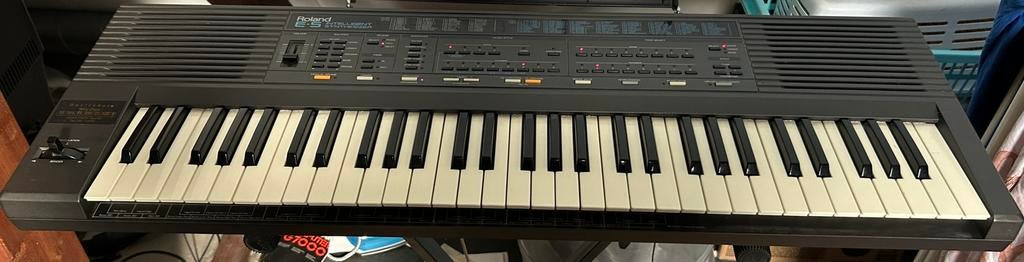 Roland E-5 Intelligent Synthesizer inclusief Style Cards, Ophalen, Zo goed als nieuw, 61 toetsen, Roland