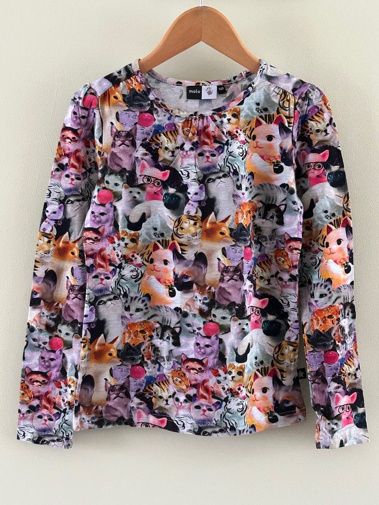 Molo shirt met poezen- print maat 140, Ophalen of Verzenden, Zo goed als nieuw, Shirt of Longsleeve, Molo