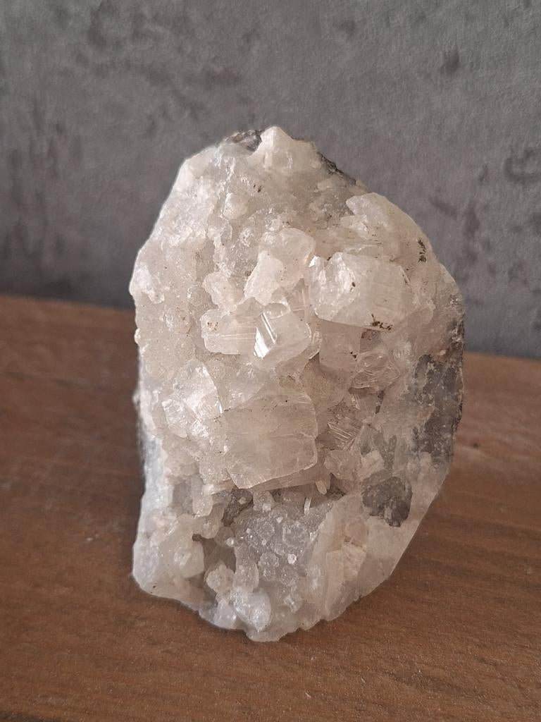 apofylliet cluster

Gewicht 400gram

Nr 17, Verzamelen, Mineralen en Fossielen, Ophalen of Verzenden