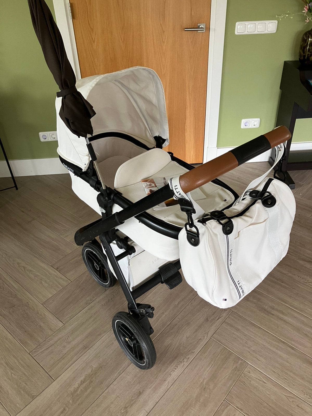 Dubatti kinderwagen compleet, Kinderen en Baby's, Overige merken, Gebruikt, Luchtbanden, Ophalen of Verzenden