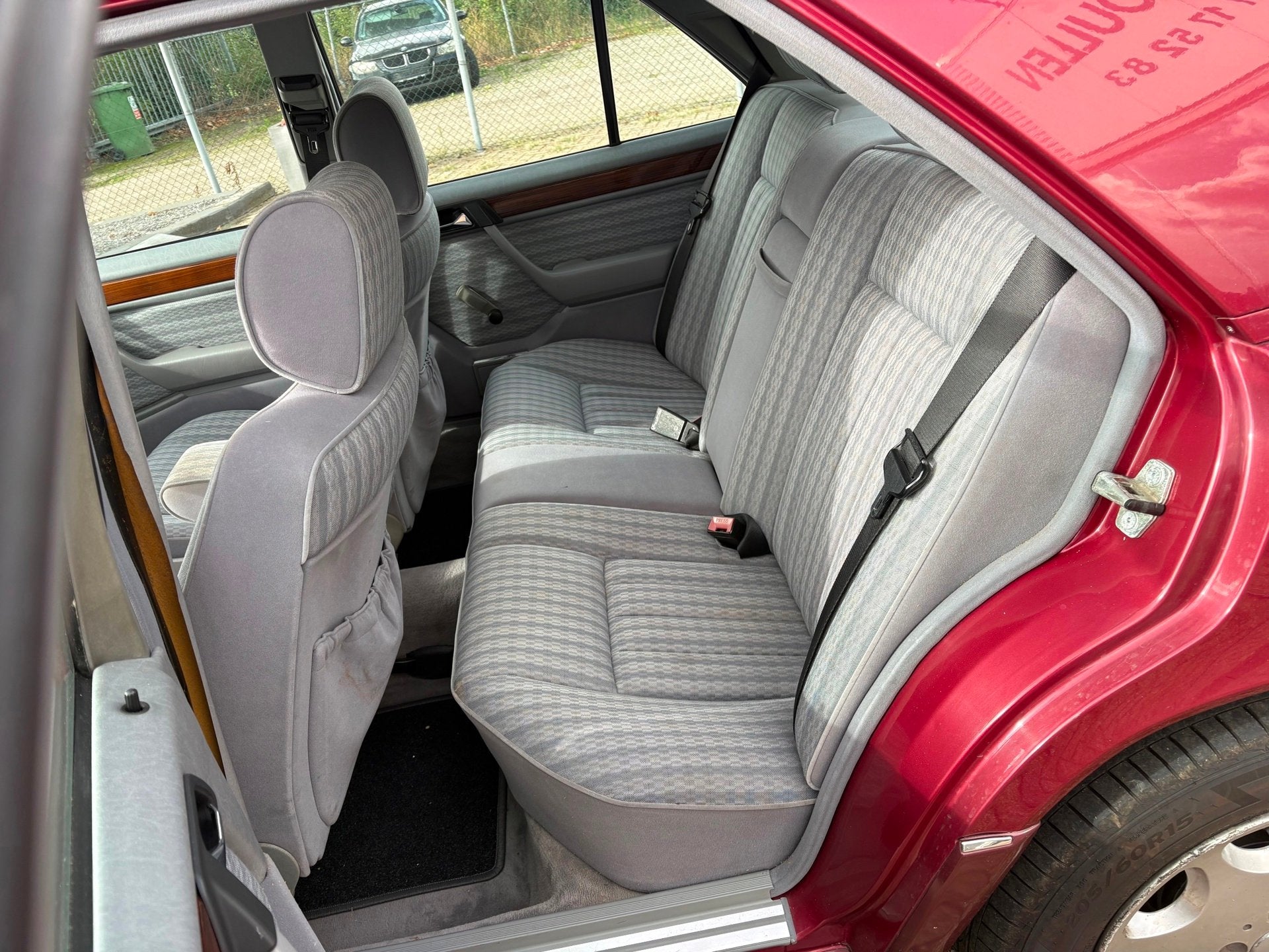 Mercedes-Benz 200-500 (W124) 230 E, foto 6