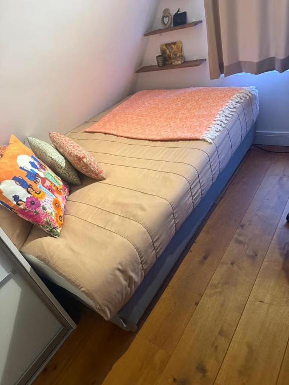 IKEA Boxspring grijs, Ophalen, Stoer, Tweepersoons, Zo goed als nieuw