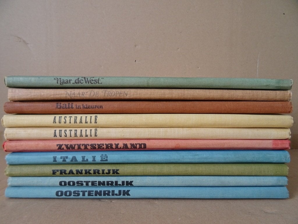 Vintage plaatjesalbums Douwe Egberts landen 5euro per stuk, Boeken, Prentenboeken en Plaatjesalbums, Ophalen of Verzenden, Gelezen