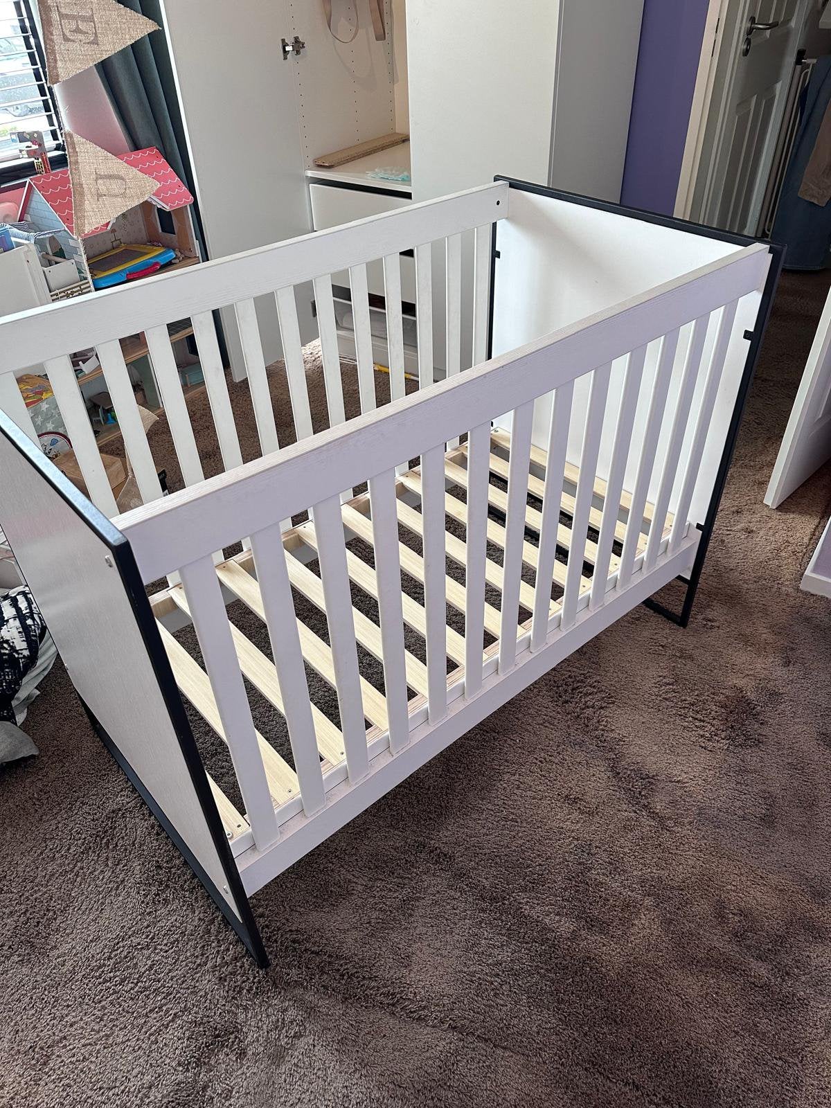 Mooie babykamer te koop!, Kinderen en Baby's, Kinderkamer | Complete kinderkamers, Ophalen, Zo goed als nieuw, Jongetje of Meisje