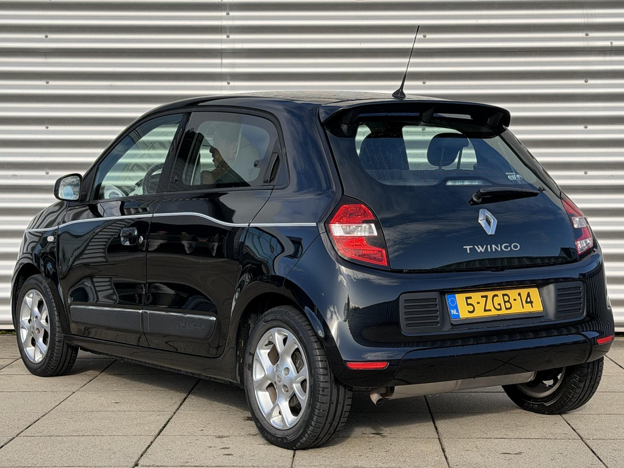 Renault Twingo 1.0 SCe Dynamique Airco | Cruise Control | La, Auto's, Verwarmde buitenspiegels, Gebruikt, Euro 6, 840 kg