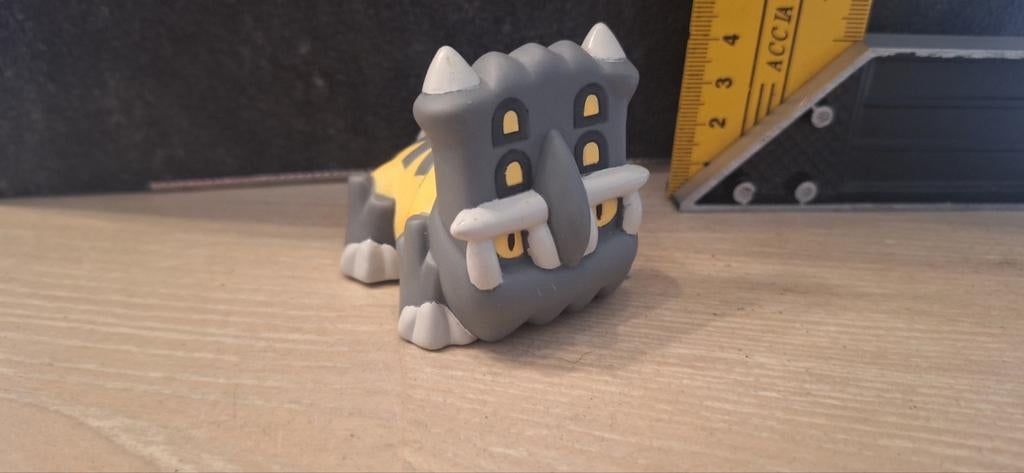 Pokémon bastiodon poppetje bandai 2008 nintendo (14925), ., Bandai, Ophalen of Verzenden, Zo goed als nieuw