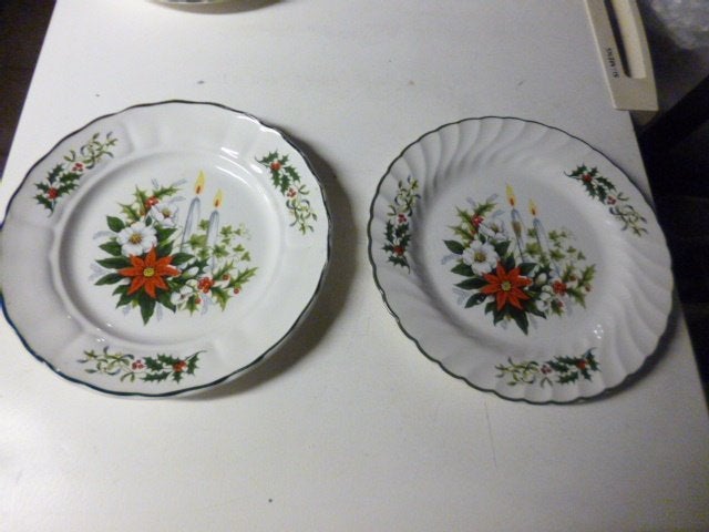 kerstservies Royal Tudor diner borden Ø 26 cm, Gebruikt, Ophalen of Verzenden, Bord(en), Overige stijlen