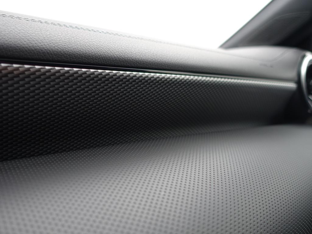 Mercedes-Benz CLA-Klasse Shooting Brake 220 AMG Edition Aut-, Auto's, CLA, Gebruikt, Met garantie (alle), 1415 kg