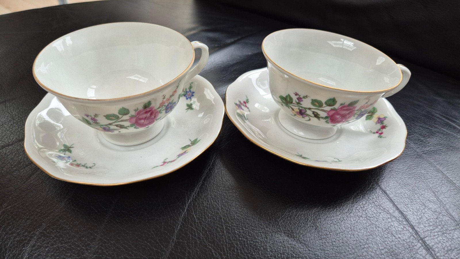 2x Vintage Karolina porselein kop-en-schotel, Polen, Ophalen of Verzenden