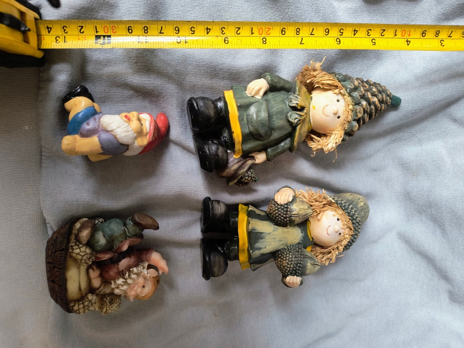 Set van 4 decoratieve kabouterbeeldjes, Ophalen of Verzenden, Gebruikt
