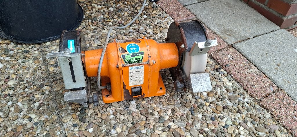 Slijpmachine, Doe-het-zelf en Verbouw, Gereedschap | Slijpmachines, Ophalen, Gebruikt, Minder dan 700 watt, Werkbankslijpmachine