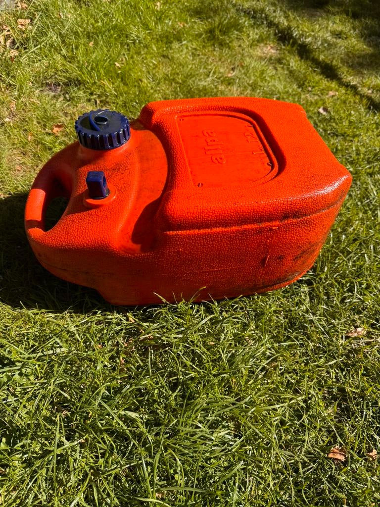 Allpa benzinetank kunststof, Ophalen, Zo goed als nieuw, Motor en Techniek