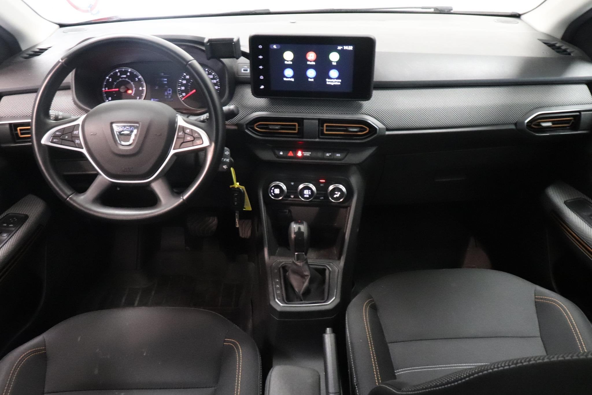 Dacia Sandero Stepway 1.0 TCe 90 Comfort | Camera | Climate, Auto's, Met garantie (alle), 49 €/maand, Origineel Nederlands, 91 pk