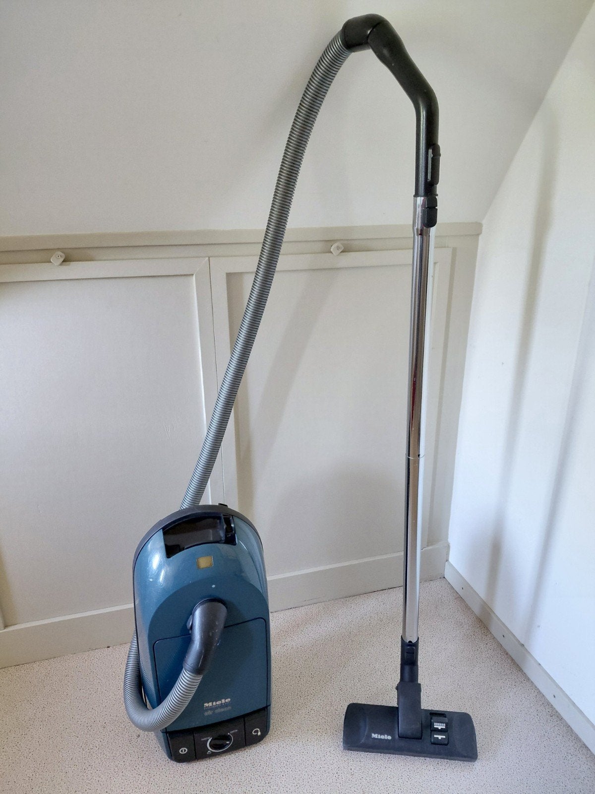 Miele S 271 i stofzuiger, Gebruikt, 1600 tot 2000 watt, Miele, Steelstofzuiger