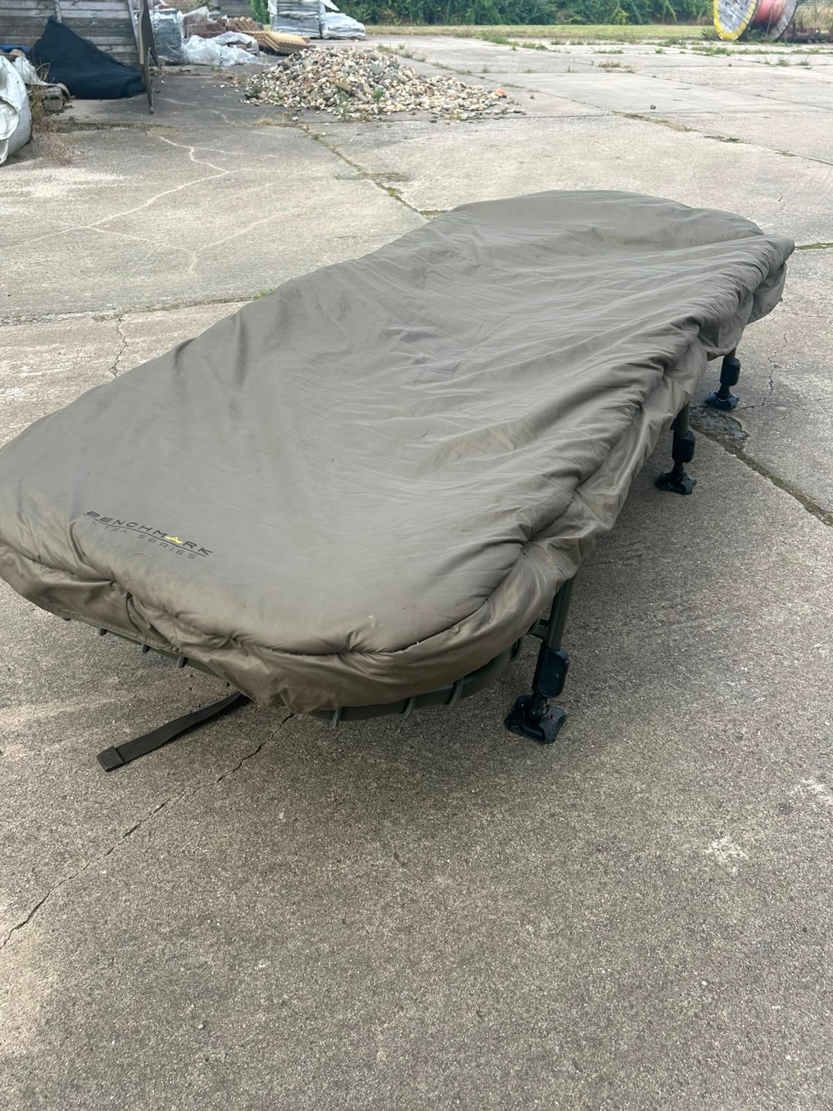 Benchmark Lite Bedchair met slaapzak - Weinig gebruikt, Watersport en Boten, Ophalen of Verzenden, Zo goed als nieuw, Overige typen