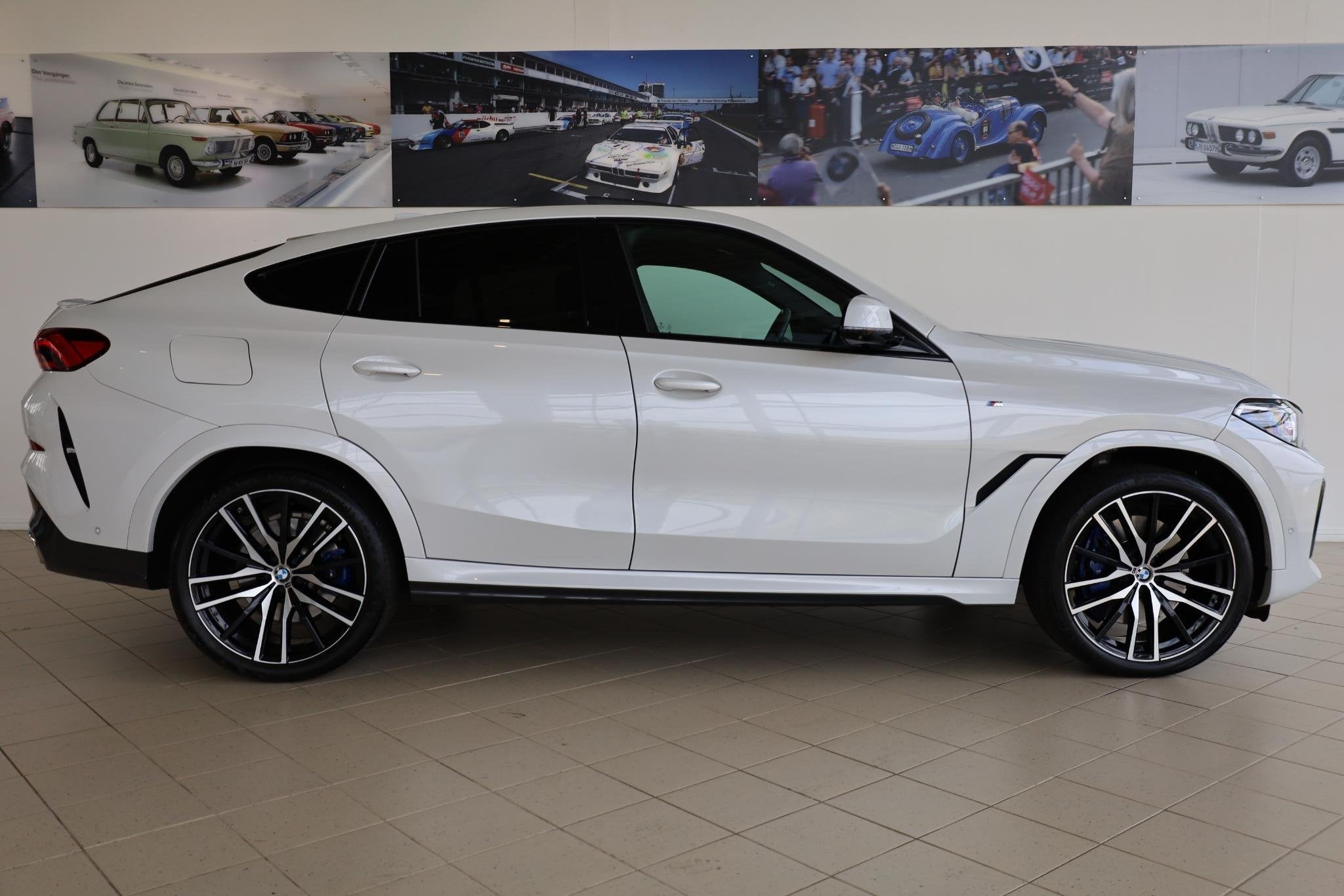 BMW X6 xDrive40i M Sportpakket | Soft-Close | Elek. trekhaak, 12 maanden, Stof, X6, Bedrijf