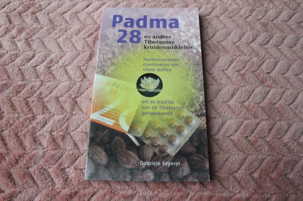 padma 28 en andere tibetaanse kruidenmiddelen, Boeken, Esoterie en Spiritualiteit, Ophalen of Verzenden, Gelezen, Overige onderwerpen