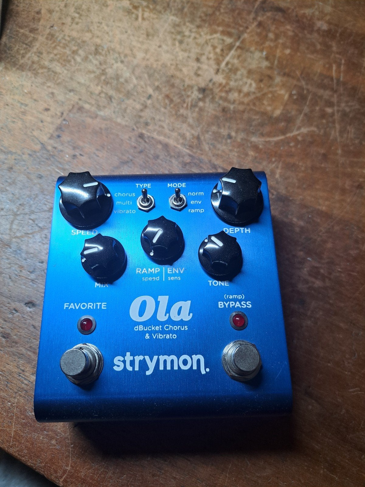 Strymon Ola  chorus vibrato stereo, Muziek en Instrumenten, Ophalen of Verzenden, Zo goed als nieuw, Chorus