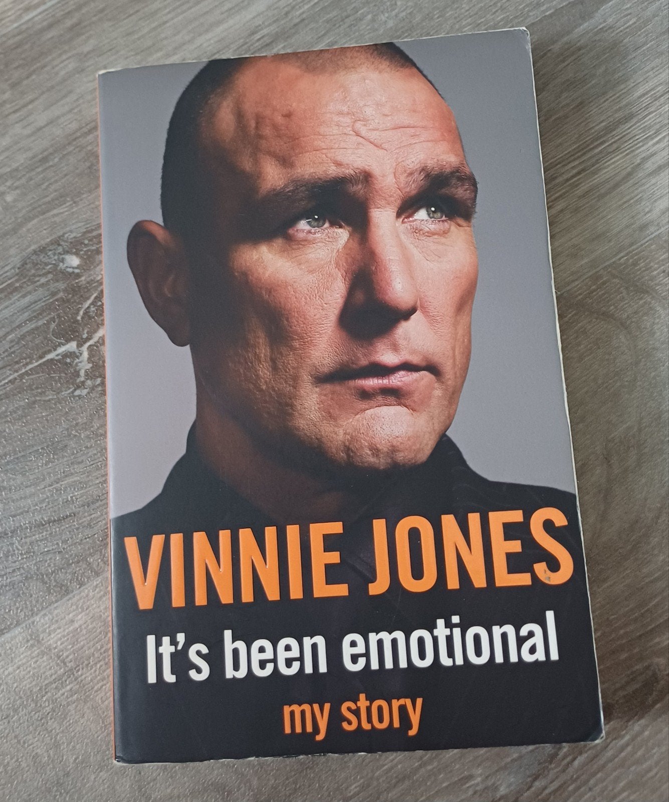 Vinnie Jones- It's been emotional, Boeken, Ophalen, Gelezen