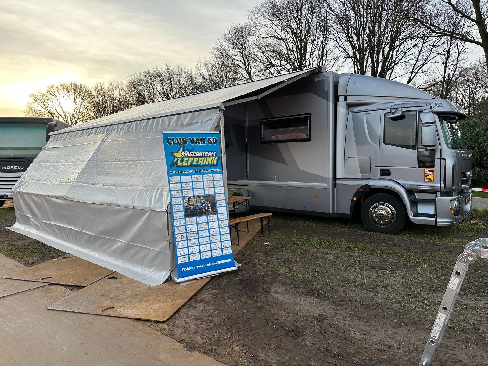 Vrachtwagen luivel met tent elektrische, Caravans en Kamperen, Ophalen