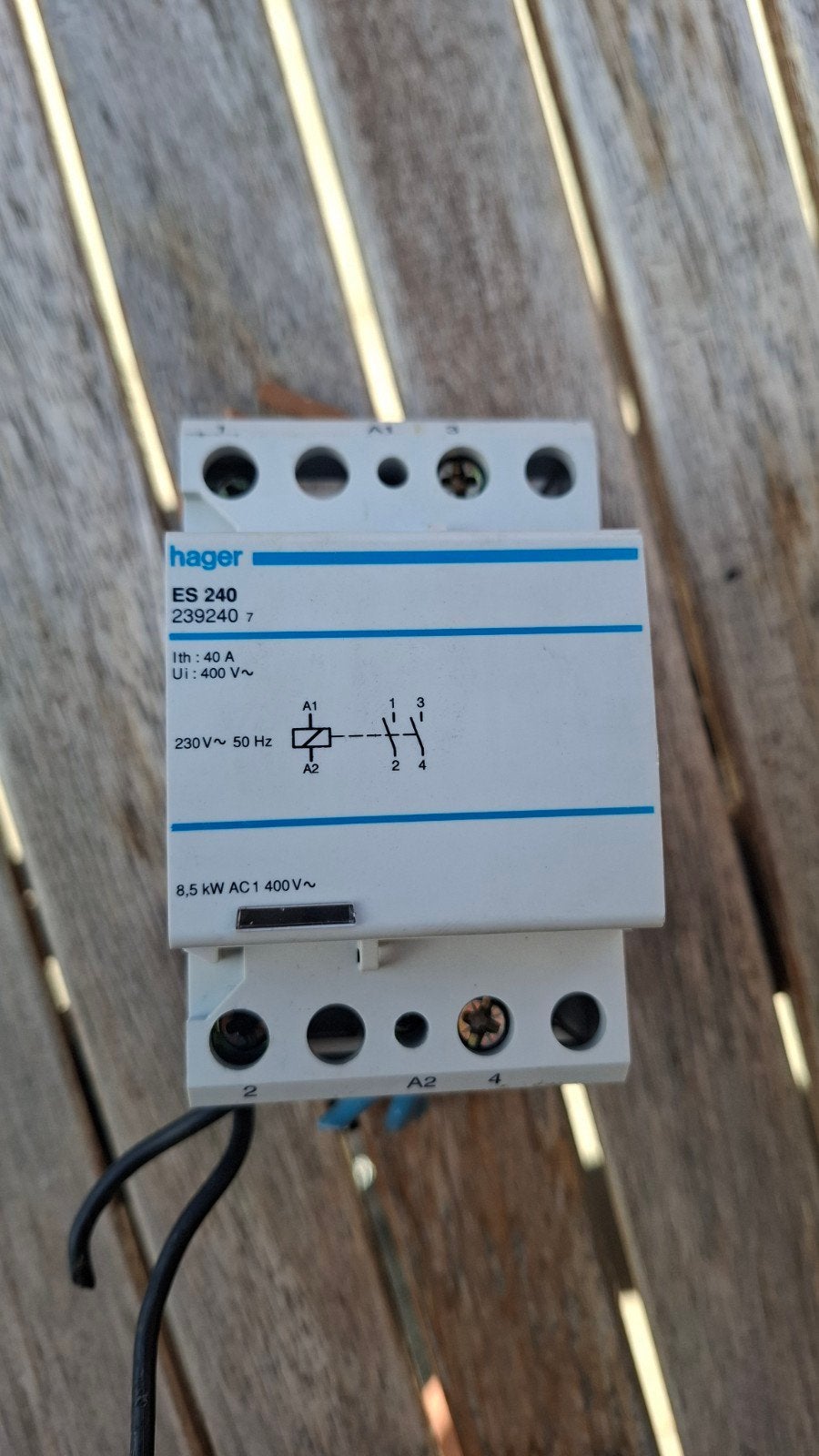 Magneetschakelaar Hager ES 240, Doe-het-zelf en Verbouw, Ophalen of Verzenden, Overige typen