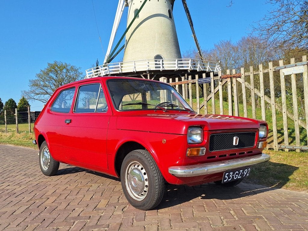 Fiat 127 Special, Auto's, Oldtimers, Voorwielaandrijving, 903 cc, Zwart, 4 stoelen