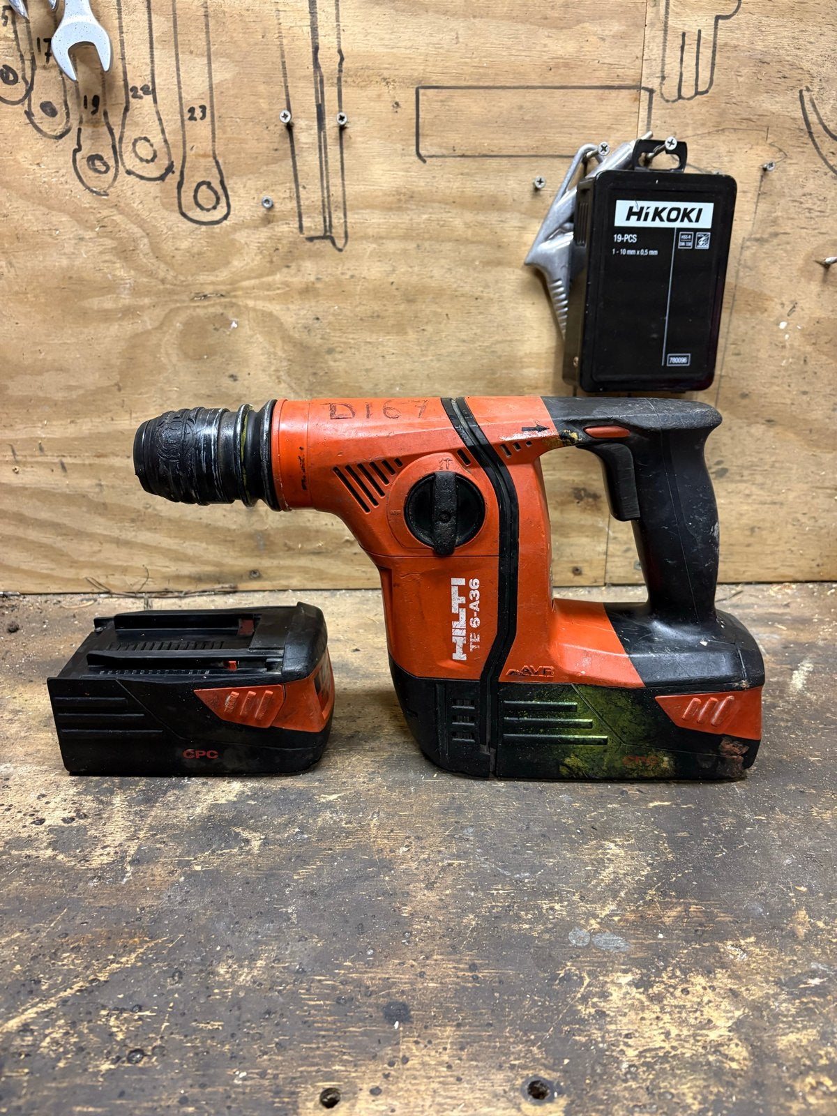 Hilti TE 6 A36-AVR Boorhamer uit 2019 met 2 accu's, Boor- en/of Breekhamer, Ophalen of Verzenden, Klopboormechanisme, Gebruikt