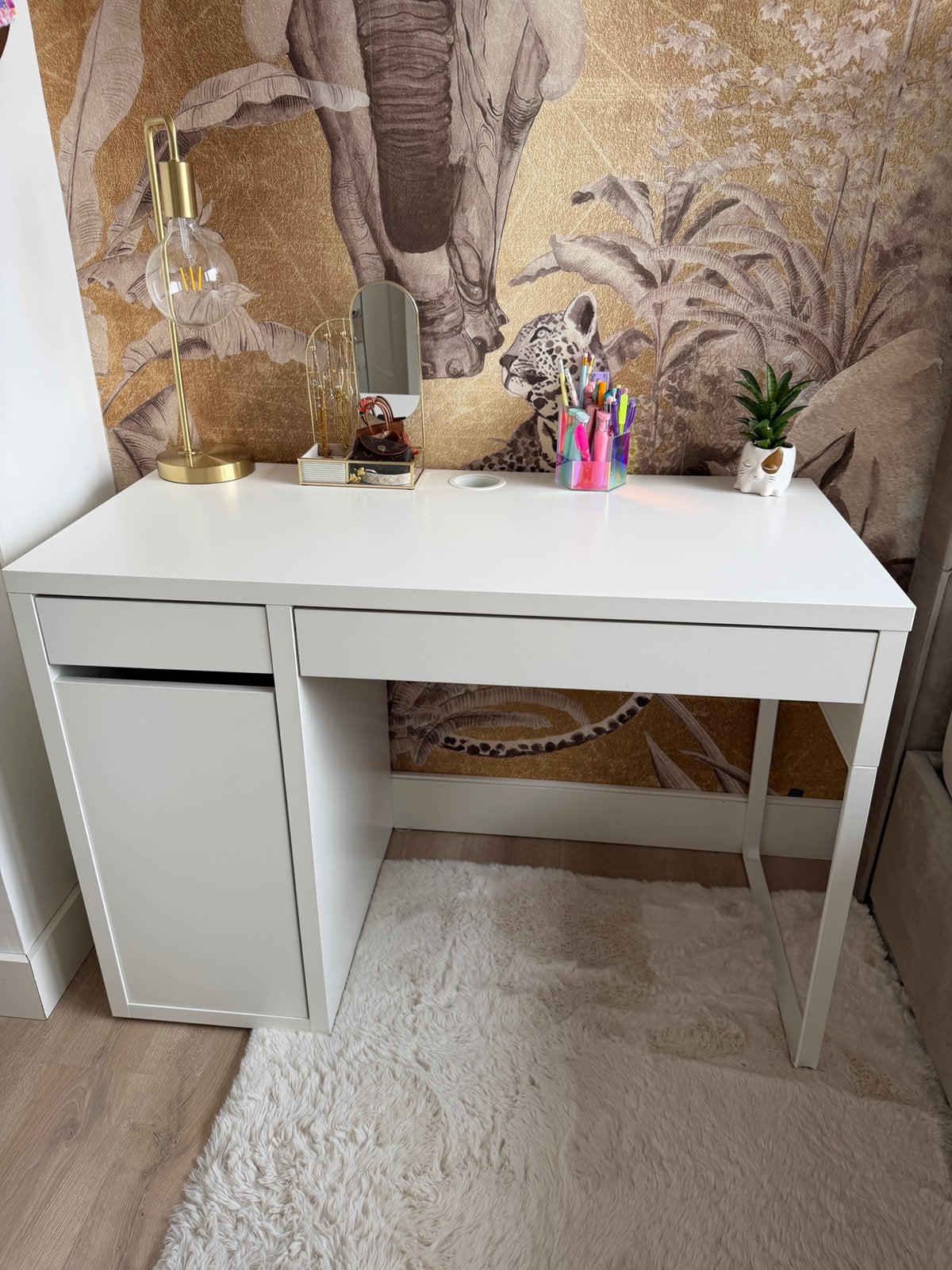 Ikea bureau micke 3 maanden oud als nieuw, Huis en Inrichting, Ophalen, Zo goed als nieuw