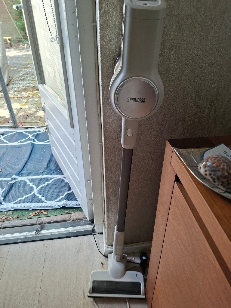 Steelstofzuiger, Witgoed en Apparatuur, Zo goed als nieuw, Minder dan 1200 watt, Reservoir, Steelstofzuiger