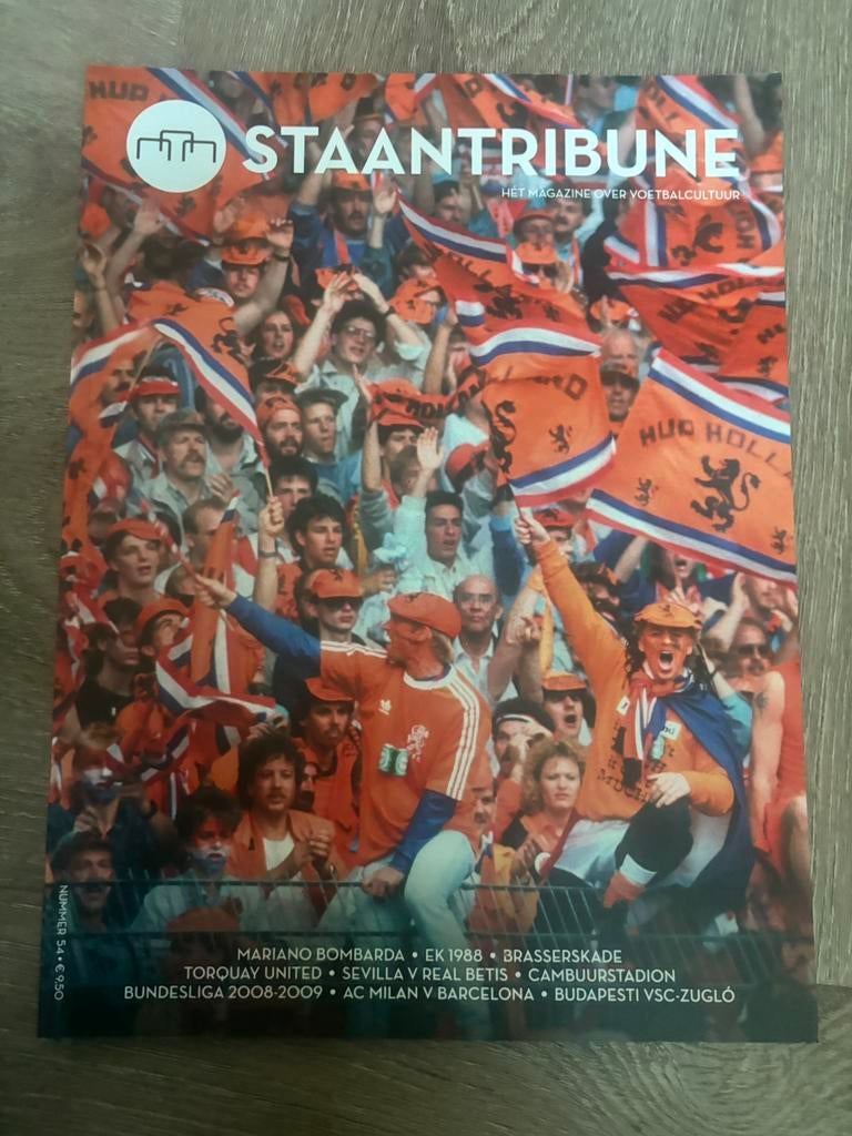Staantribune Magazine NR 54, Ophalen of Verzenden, Zo goed als nieuw, Boek of Tijdschrift