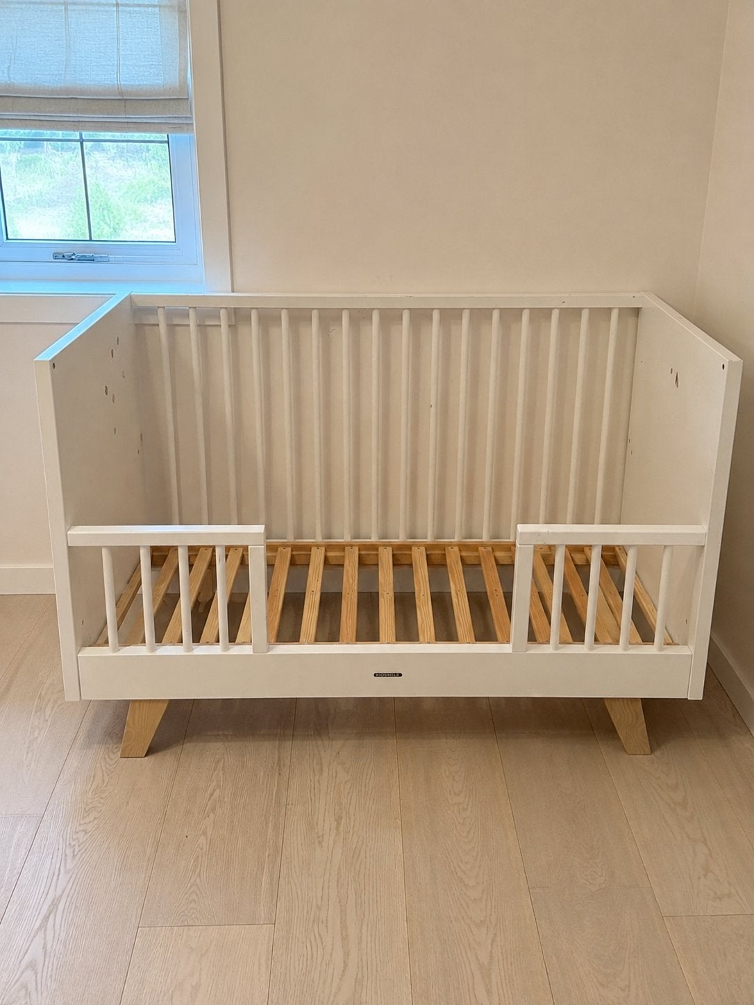 Gratis Kidsmill Sixties peuterbed 70 x 140 cm, Ophalen, 85 tot 100 cm, Zo goed als nieuw, Matras