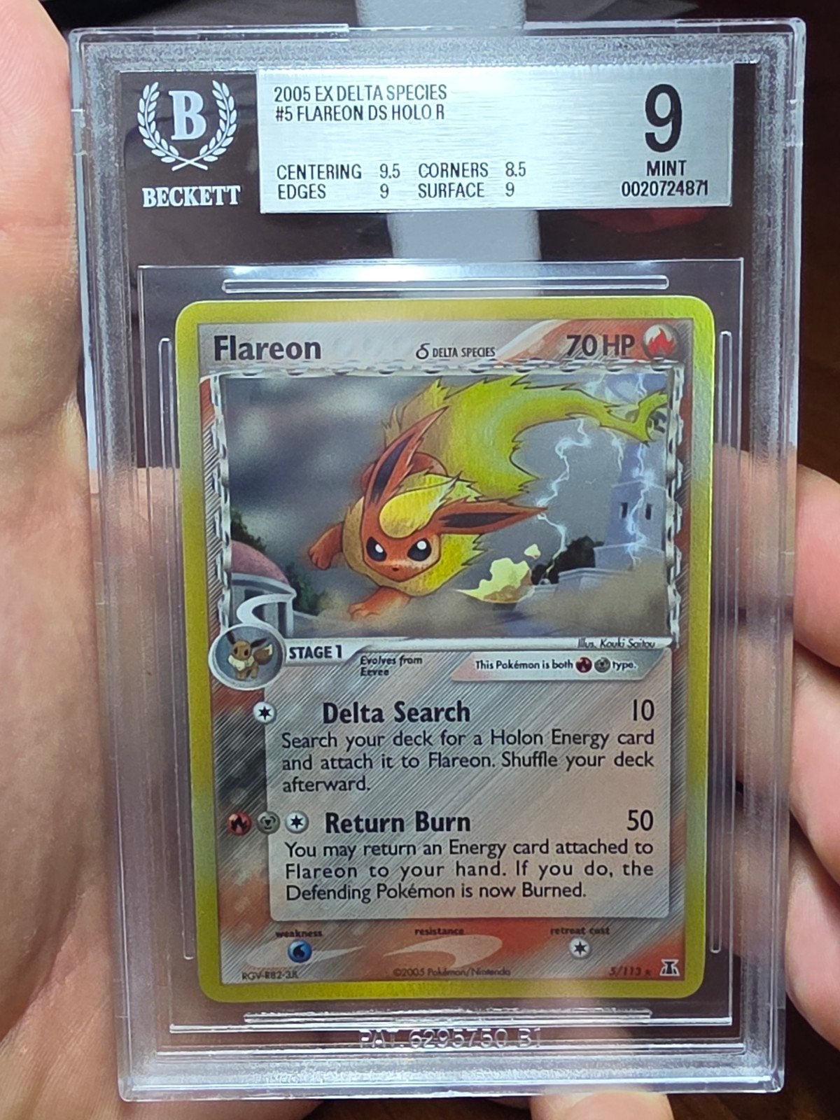 Flareon 5/113 Holo 2005 EX Delta Species BGS 9, Ophalen of Verzenden, Zo goed als nieuw, Losse kaart, Foil
