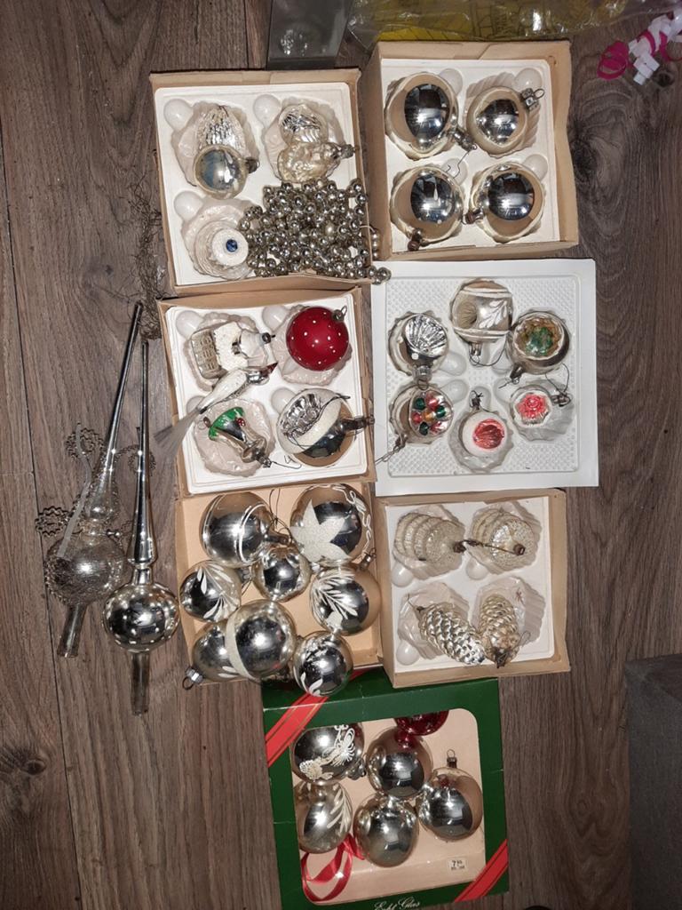 35 ballen en 2 pieken, Diversen, Kerst, Ophalen of Verzenden