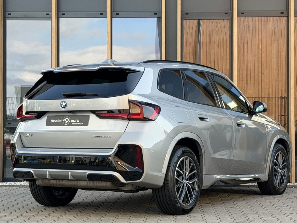 BMW X1 xDrive25e M-sport | Camera | Panorama-dak | Keyless |, Auto's, Dealer onderhouden, Gebruikt, https://media-marktplaats.export.dv.nl/23638899134/1180