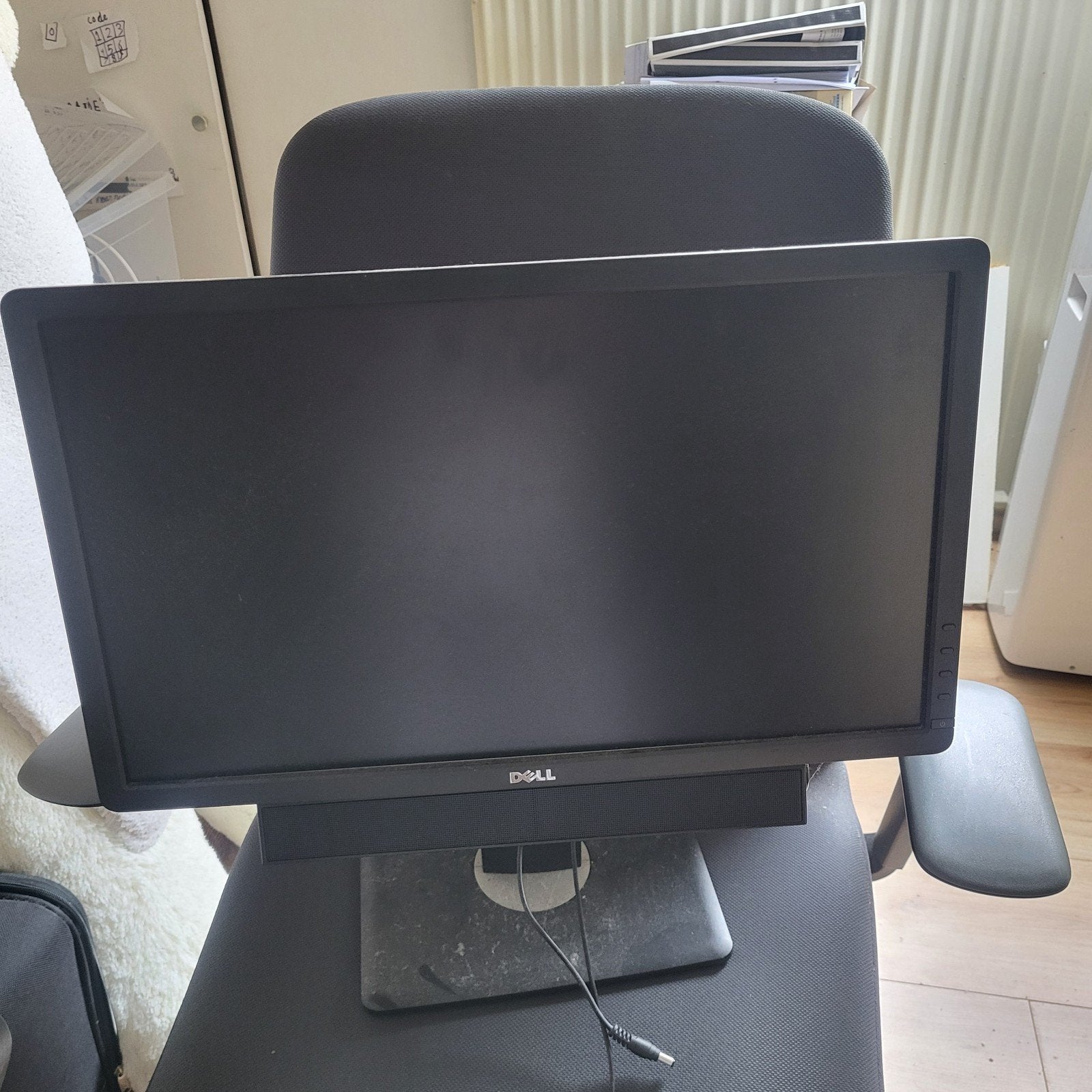 Dell P2212HD Monitor, Computers en Software, Ophalen, Gebruikt, IPS, In hoogte verstelbaar